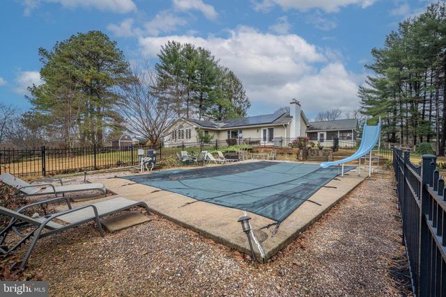 1103 CAPE CT, Sykesville, MD 21784