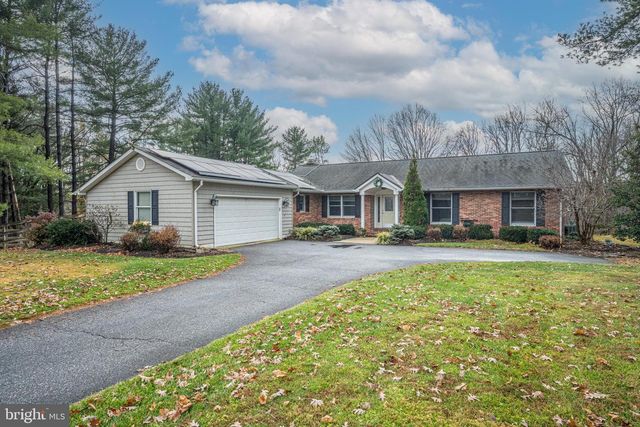 1103 CAPE CT, Sykesville, MD 21784