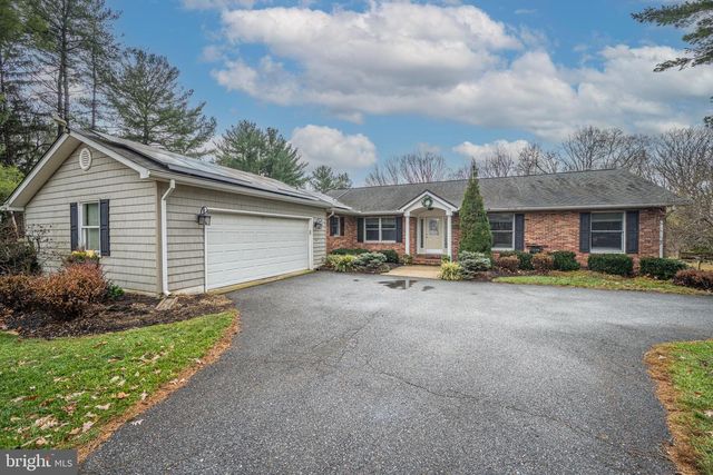 1103 CAPE CT, Sykesville, MD 21784