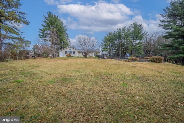 1103 CAPE CT, Sykesville, MD 21784