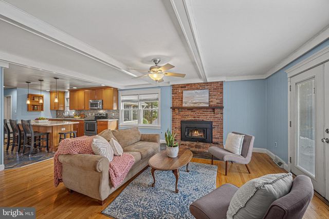 1103 CAPE CT, Sykesville, MD 21784