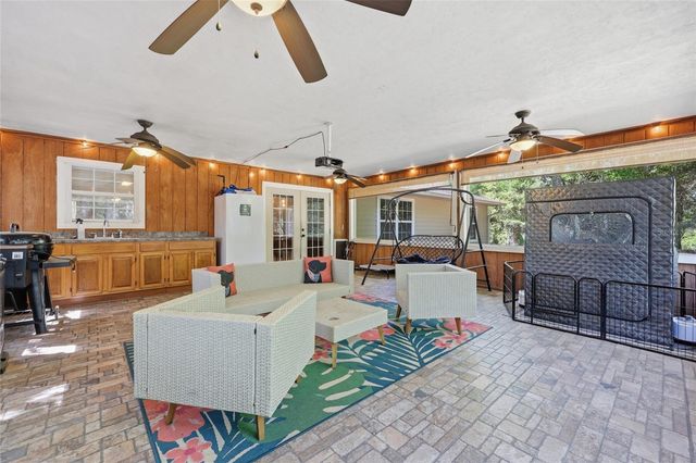 347 ASHLEY STREET, Hawthorne, FL 32640