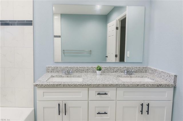 749 Holladay LN, Virginia Beach, VA 23455