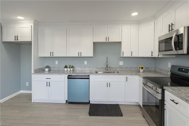 749 Holladay LN, Virginia Beach, VA 23455