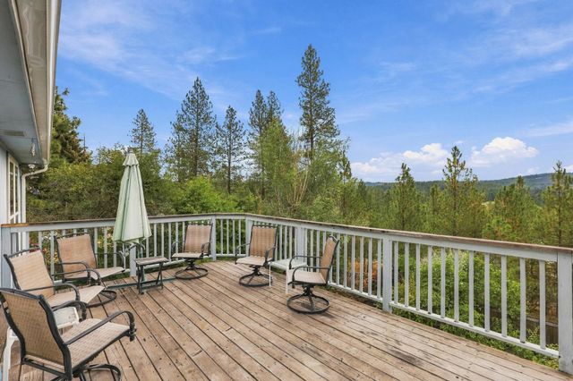 12032 S Player Dr, Spokane, WA 99223