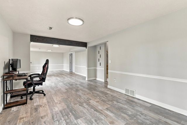 12032 S Player Dr, Spokane, WA 99223