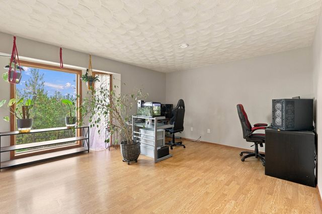 12032 S Player Dr, Spokane, WA 99223