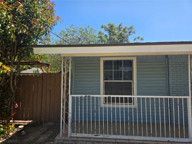 10605 Newmont RD B, Austin, TX 78758