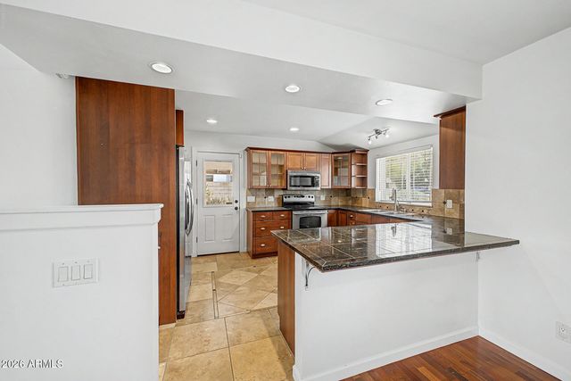 6108 N 11TH Avenue, Phoenix, AZ 85013
