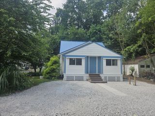 8416 E Lindstrom Lane, New Carlisle, IN 46552