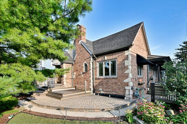 129 E Washington Street, Villa Park, IL 60181