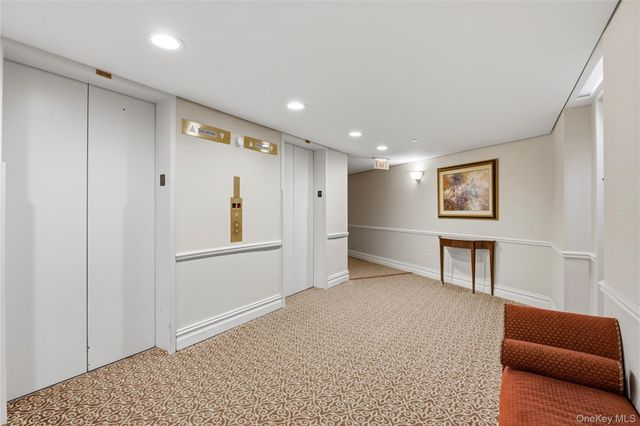 111 Cherry Valley Avenue M11, Garden City, NY 11530