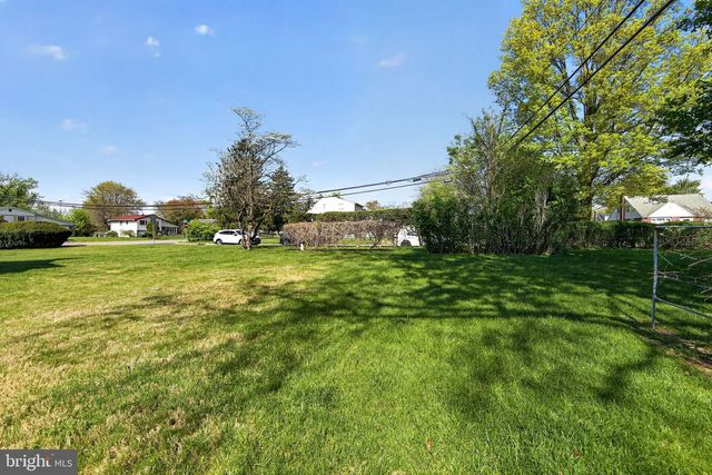 3465 W MILL RD, Hatboro, PA 19040