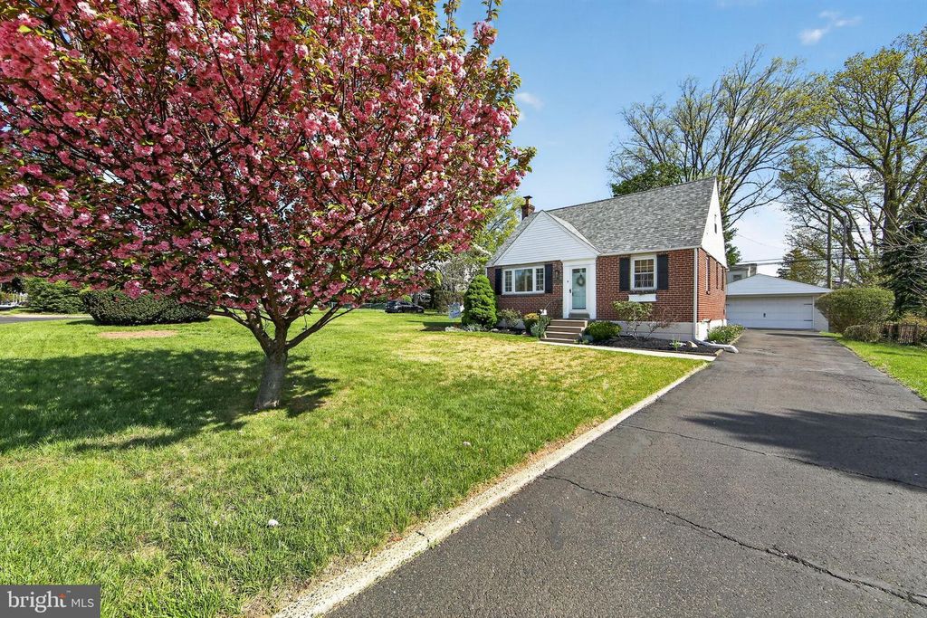 3465 W MILL RD, Hatboro, PA 19040