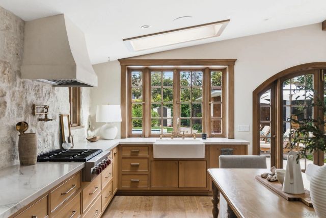 660 Margarita, Coronado, CA 92118