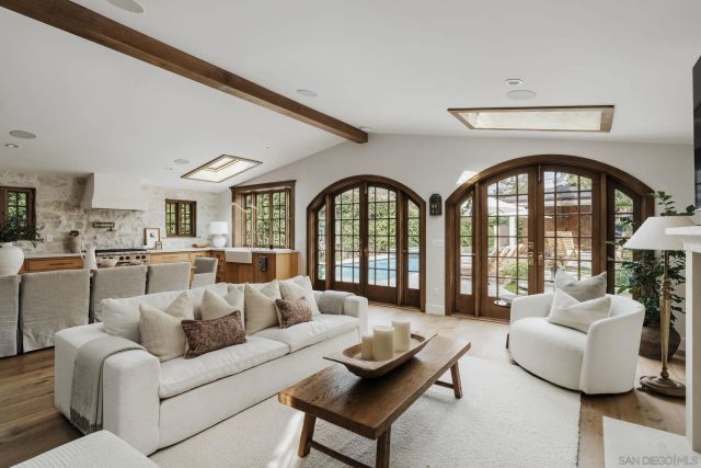 660 Margarita, Coronado, CA 92118