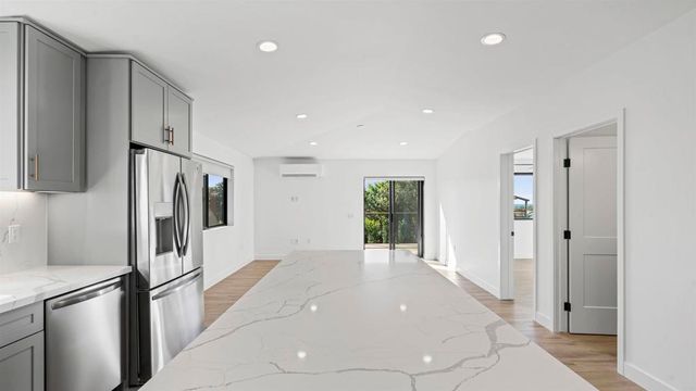 3817 Highland Drive, Carlsbad, CA 92008