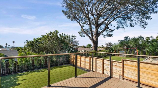 3817 Highland Drive, Carlsbad, CA 92008