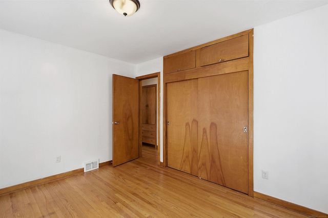 1451 E Pearl Avenue, Hazel Park, MI 48030