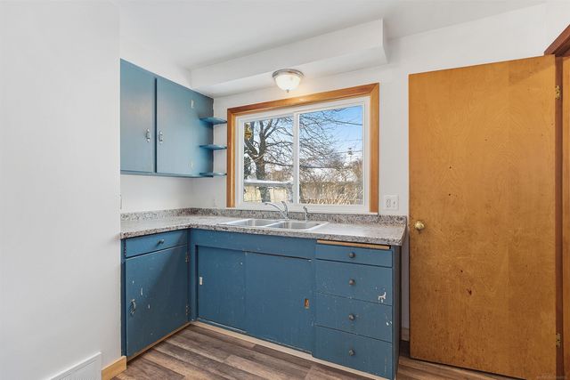 1451 E Pearl Avenue, Hazel Park, MI 48030