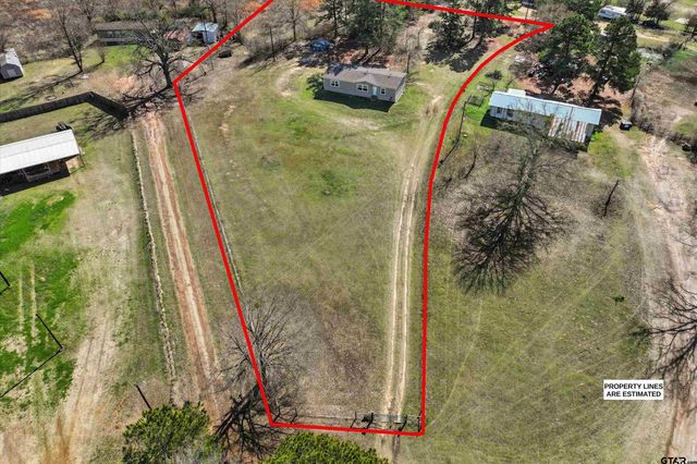 1642 CR 308 E, Henderson, TX 75652