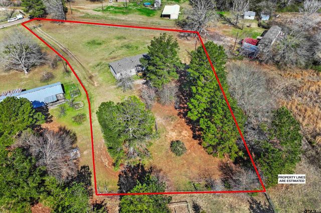 1642 CR 308 E, Henderson, TX 75652