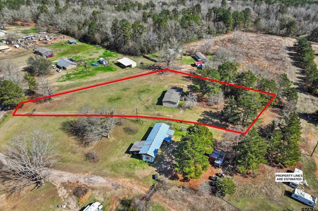 1642 CR 308 E, Henderson, TX 75652