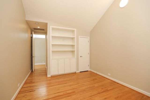 1909 Oakdale Street, Houston, TX 77004