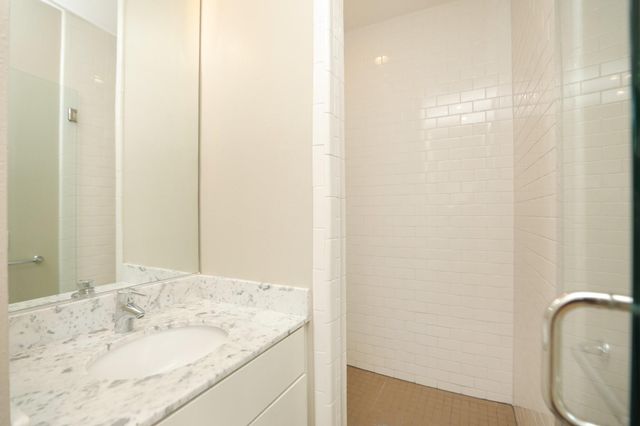 1909 Oakdale Street, Houston, TX 77004