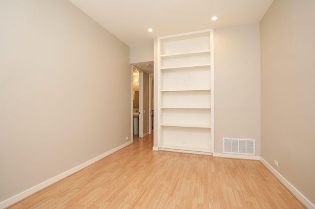 1909 Oakdale Street, Houston, TX 77004