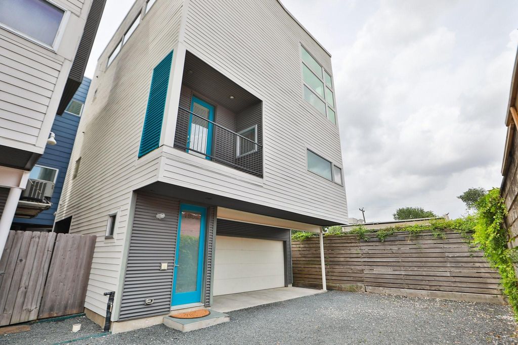 1909 Oakdale Street, Houston, TX 77004