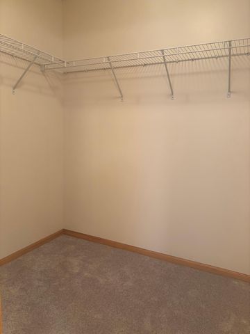 572 Williamsburg Place, New Richmond, WI 54017