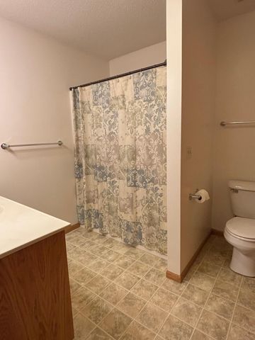 572 Williamsburg Place, New Richmond, WI 54017