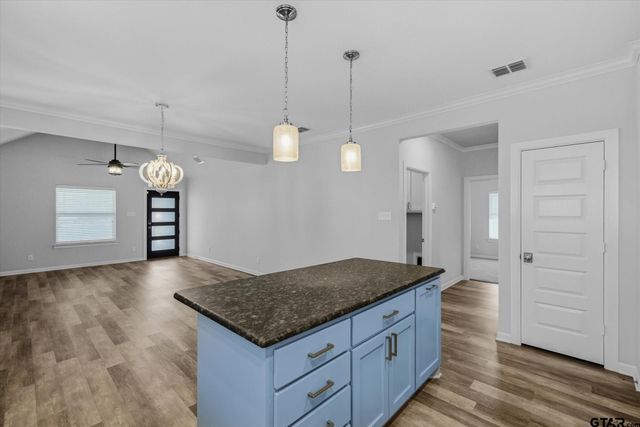 1011 Athens Street, Canton, TX 75103