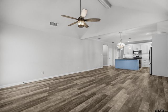 1011 Athens Street, Canton, TX 75103