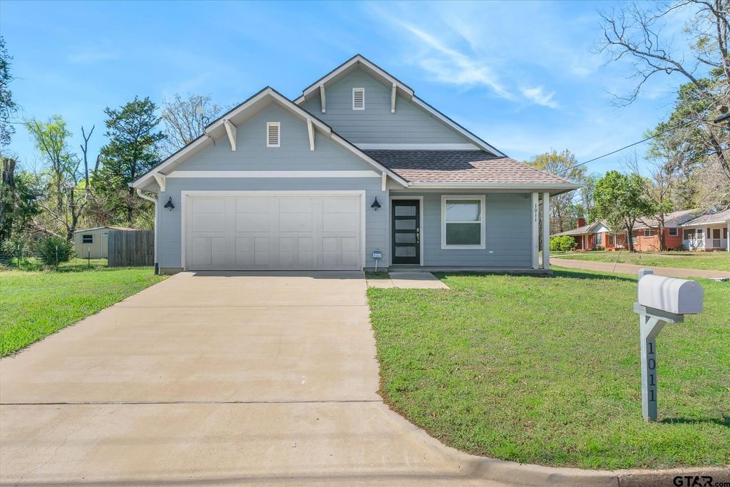 1011 Athens Street, Canton, TX 75103