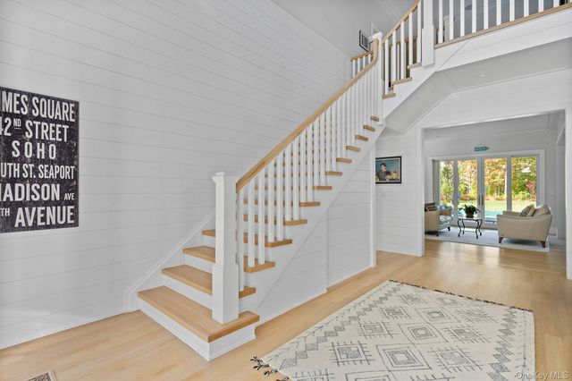 41 Arbutus Road, Quogue, NY 11959