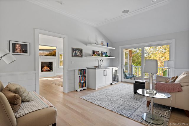 41 Arbutus Road, Quogue, NY 11959