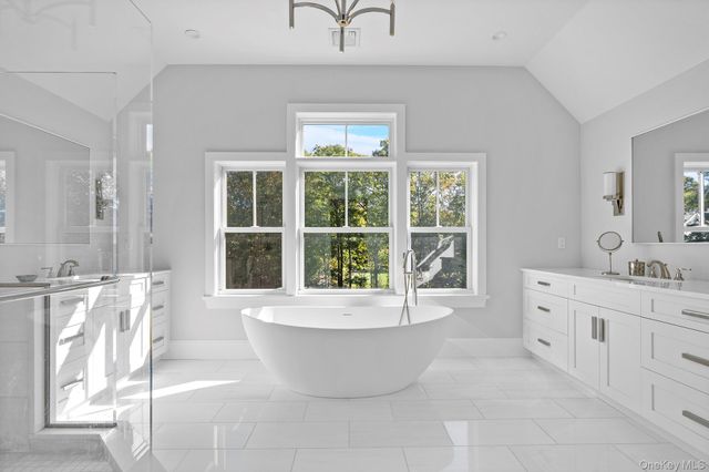 41 Arbutus Road, Quogue, NY 11959