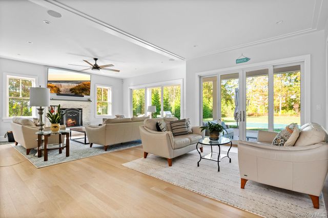 41 Arbutus Road, Quogue, NY 11959