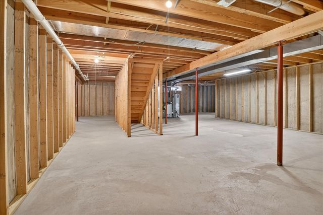 69756 Knottingham Lane, Edwardsburg, MI 49112