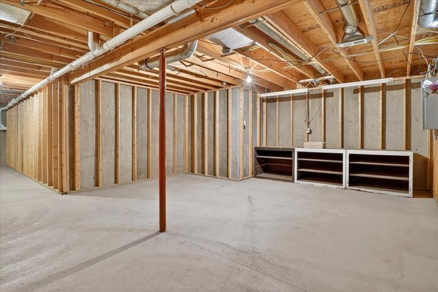 69756 Knottingham Lane, Edwardsburg, MI 49112