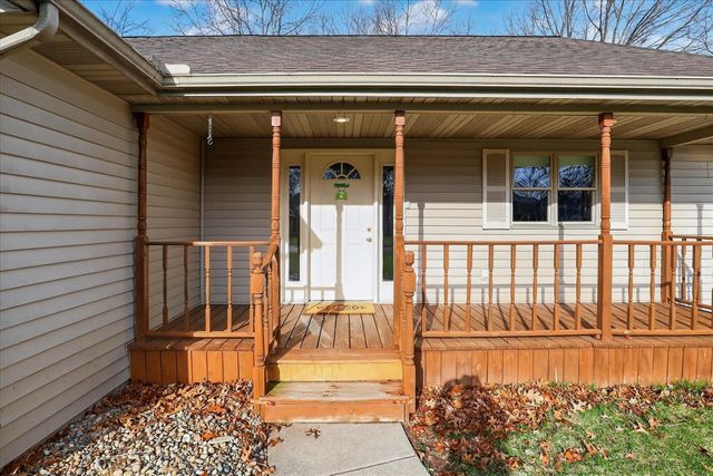 69756 Knottingham Lane, Edwardsburg, MI 49112