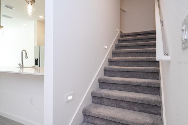 10580 EBB TIDE LANE, Orlando, FL 32821