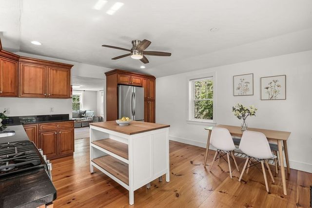 44 Exchange St, Holliston, MA 01746