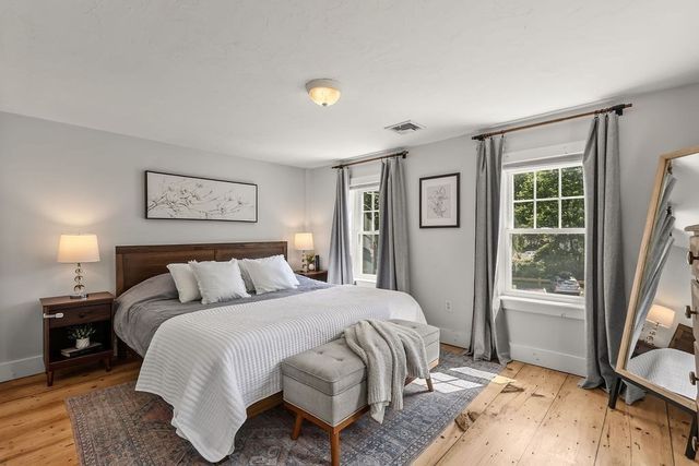 44 Exchange St, Holliston, MA 01746