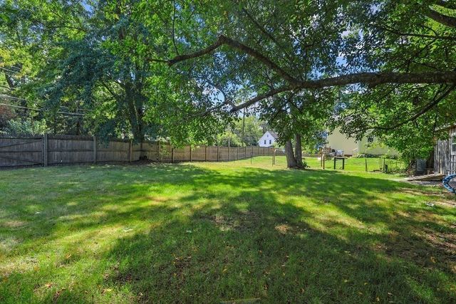 44 Exchange St, Holliston, MA 01746