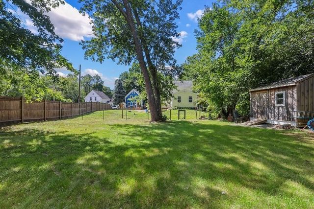 44 Exchange St, Holliston, MA 01746