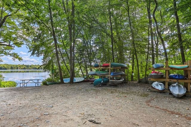 44 Exchange St, Holliston, MA 01746