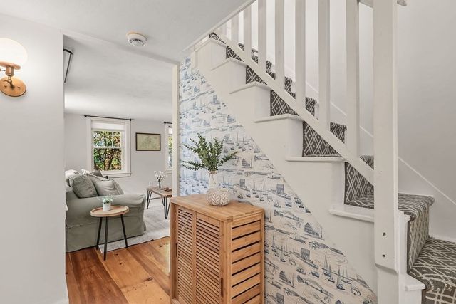 44 Exchange St, Holliston, MA 01746